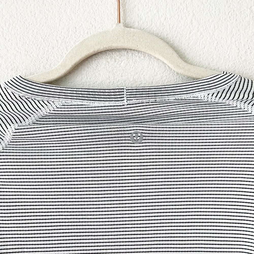 ❤️SOLD❤️Lululemon Swiftly Tech Long Sleeve Crew - Picture 6 of 12